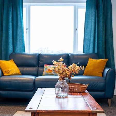 Lovely 3-Bedroom Flat With Free Parking Bridge of Allan Exterior foto