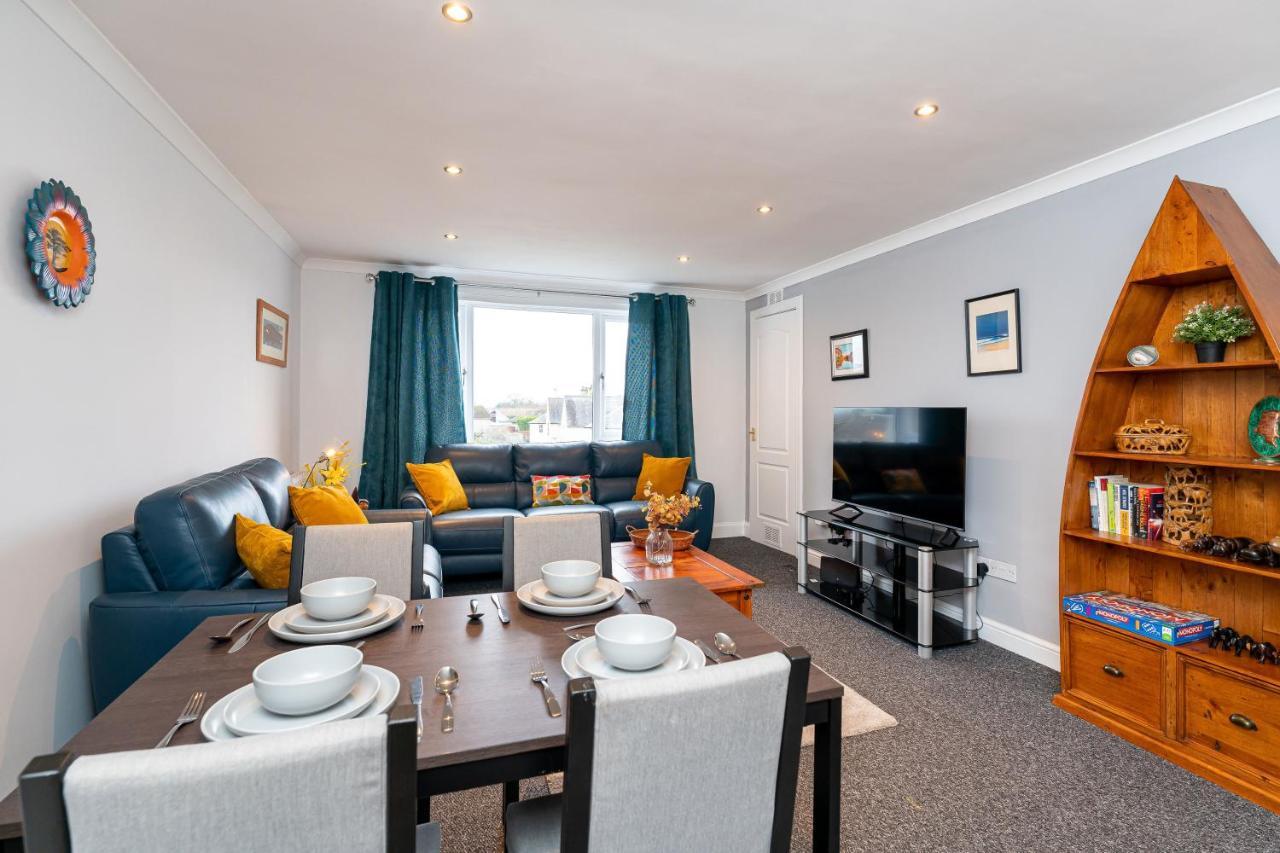 Lovely 3-Bedroom Flat With Free Parking Bridge of Allan Exterior foto