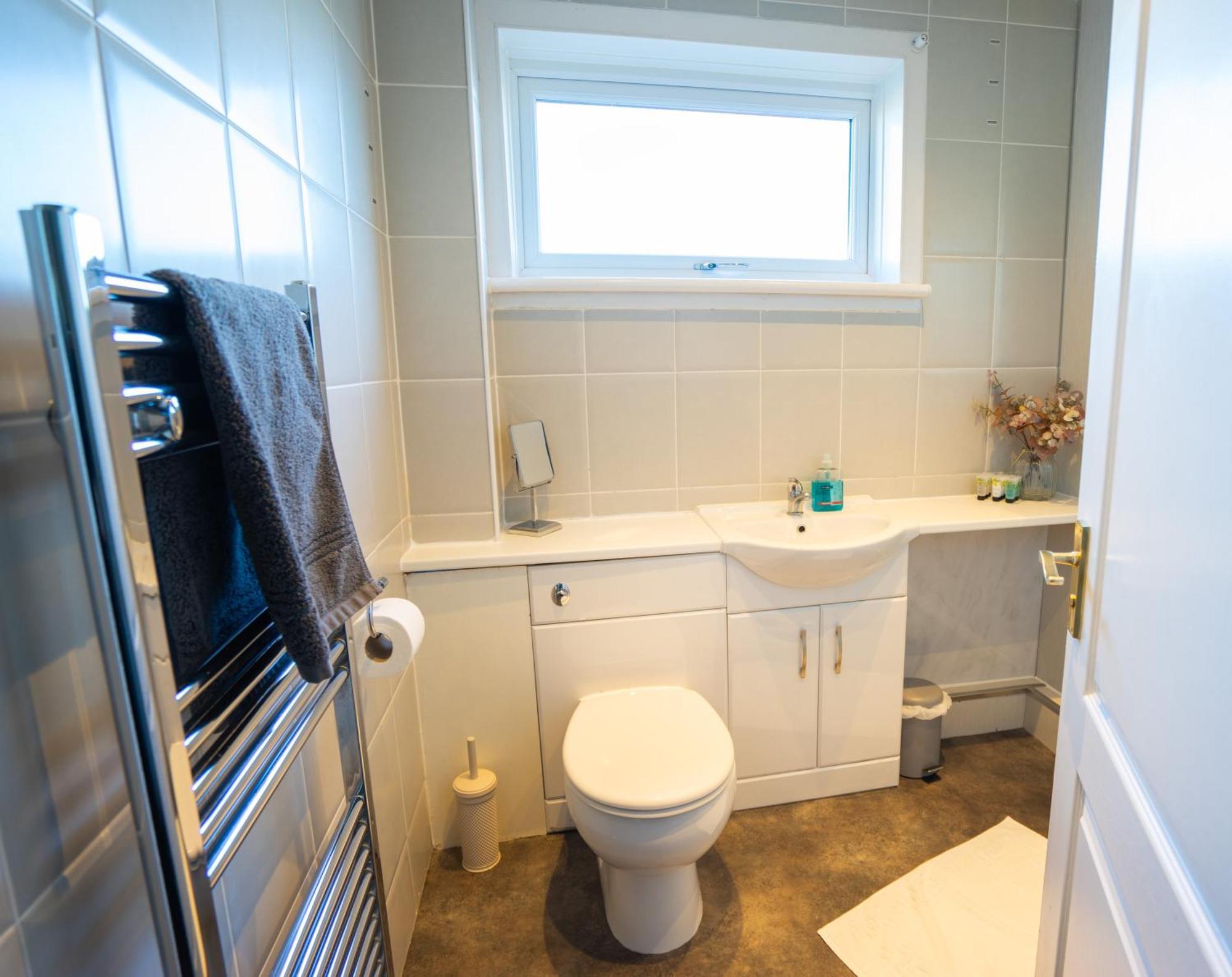 Lovely 3-Bedroom Flat With Free Parking Bridge of Allan Exterior foto
